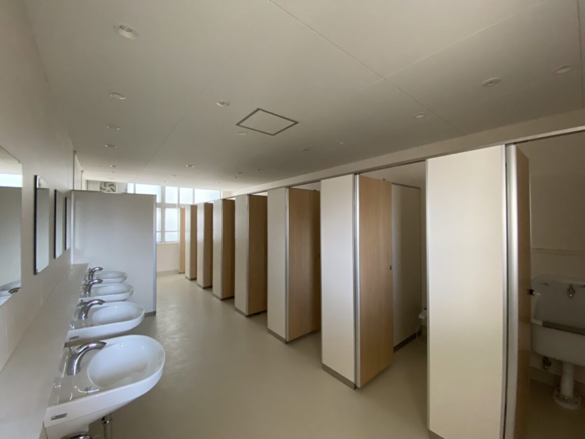 彦根工業高校トイレ改修工事